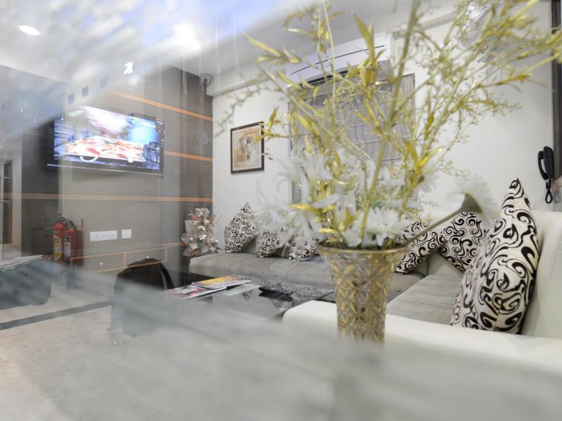 Golden Apple Boutique Hotel Колката Екстериор снимка