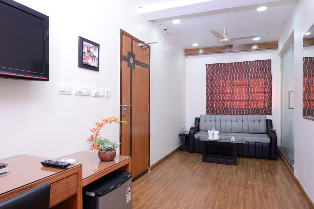 Golden Apple Boutique Hotel Колката Екстериор снимка