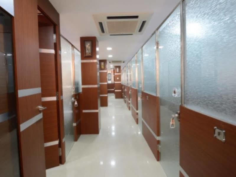 Golden Apple Boutique Hotel Колката Екстериор снимка