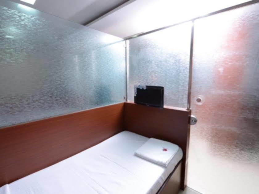 Golden Apple Boutique Hotel Колката Екстериор снимка